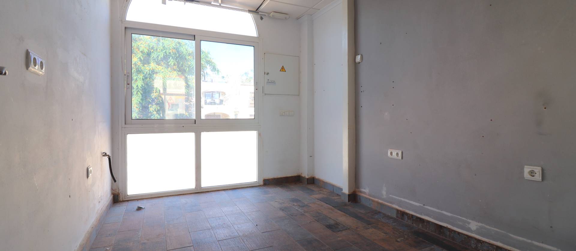 Sale - Commercial - Algorfa