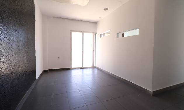 Revente - Commercial - Ciudad Quesada