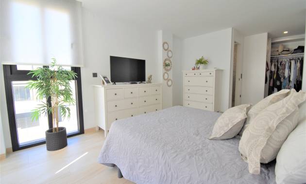 Revente - Villa - Orihuela Costa