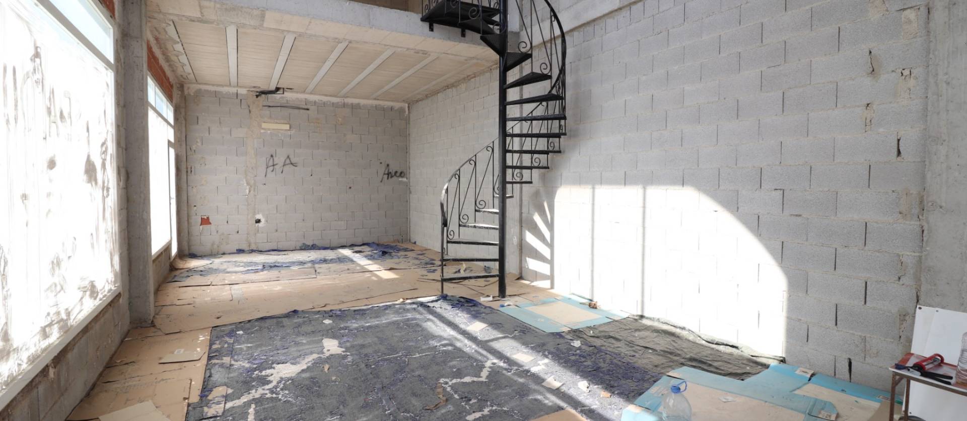 Sale - Commercial - Benimar