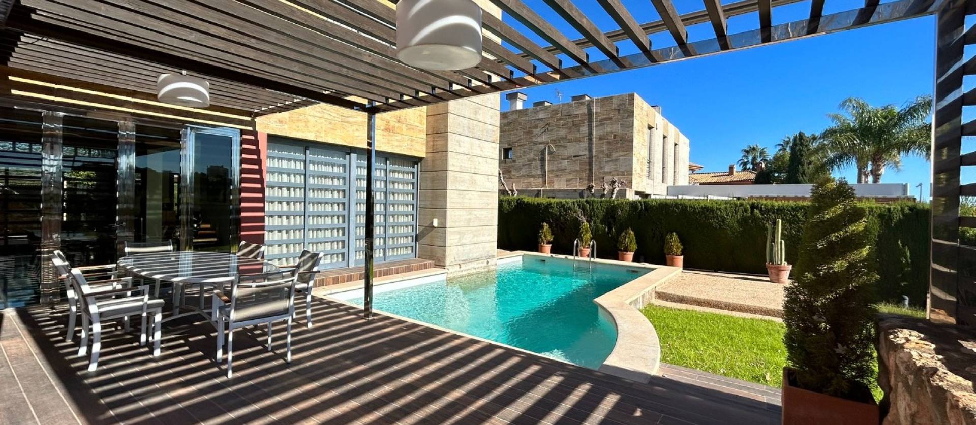 Bestaande woningen - Villa - Orihuela Costa