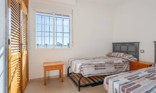 Sale - Villa - Torrevieja - Urbanización San Luis