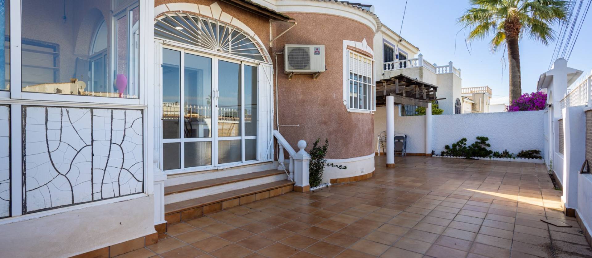 Sale - Villa - Torrevieja - Urbanización San Luis