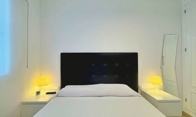 Venta - Apartment - Torrevieja - La Mata