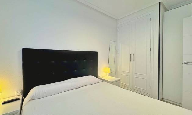 Venta - Apartment - Torrevieja - La Mata