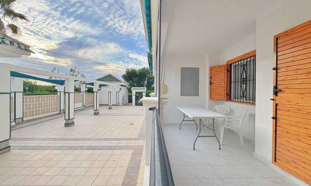 Venta - Apartment - Torrevieja - La Mata