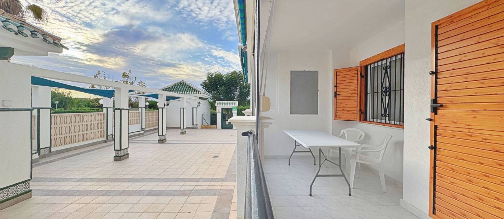 Venta - Apartment - Torrevieja - La Mata