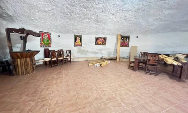 Revente - Commercial - Abanilla