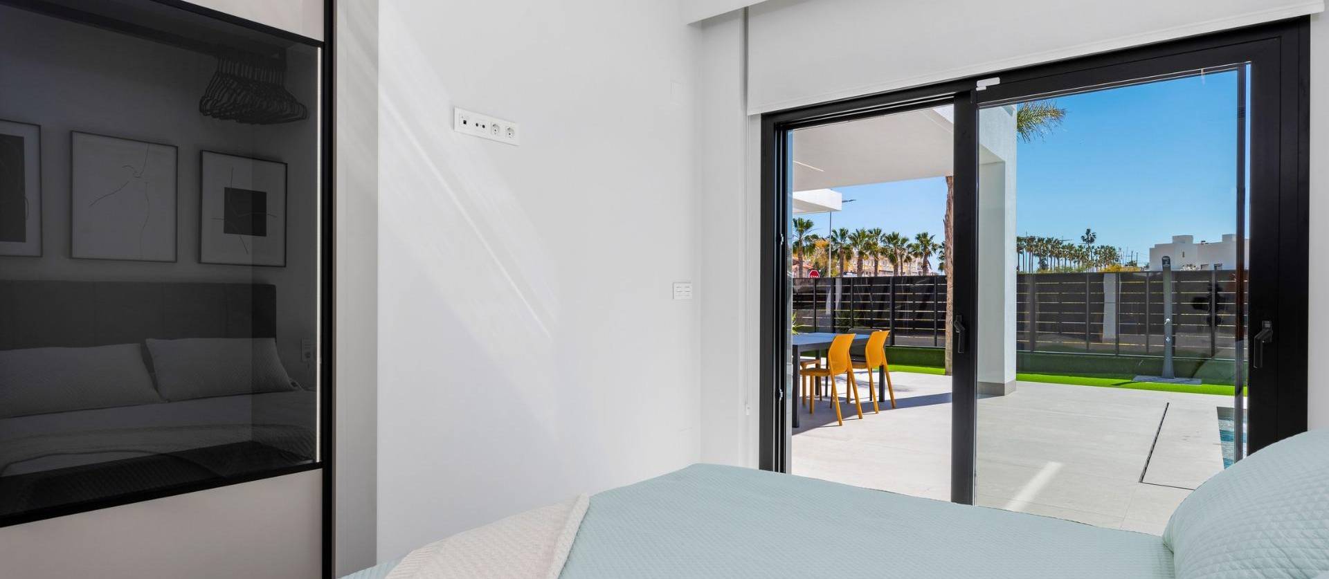 Nueva construcción  - Villa - Algorfa - La Finca Golf