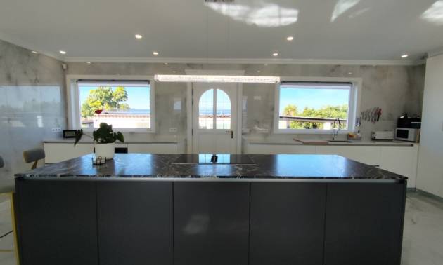 Sale - Villa - El Mudamiento