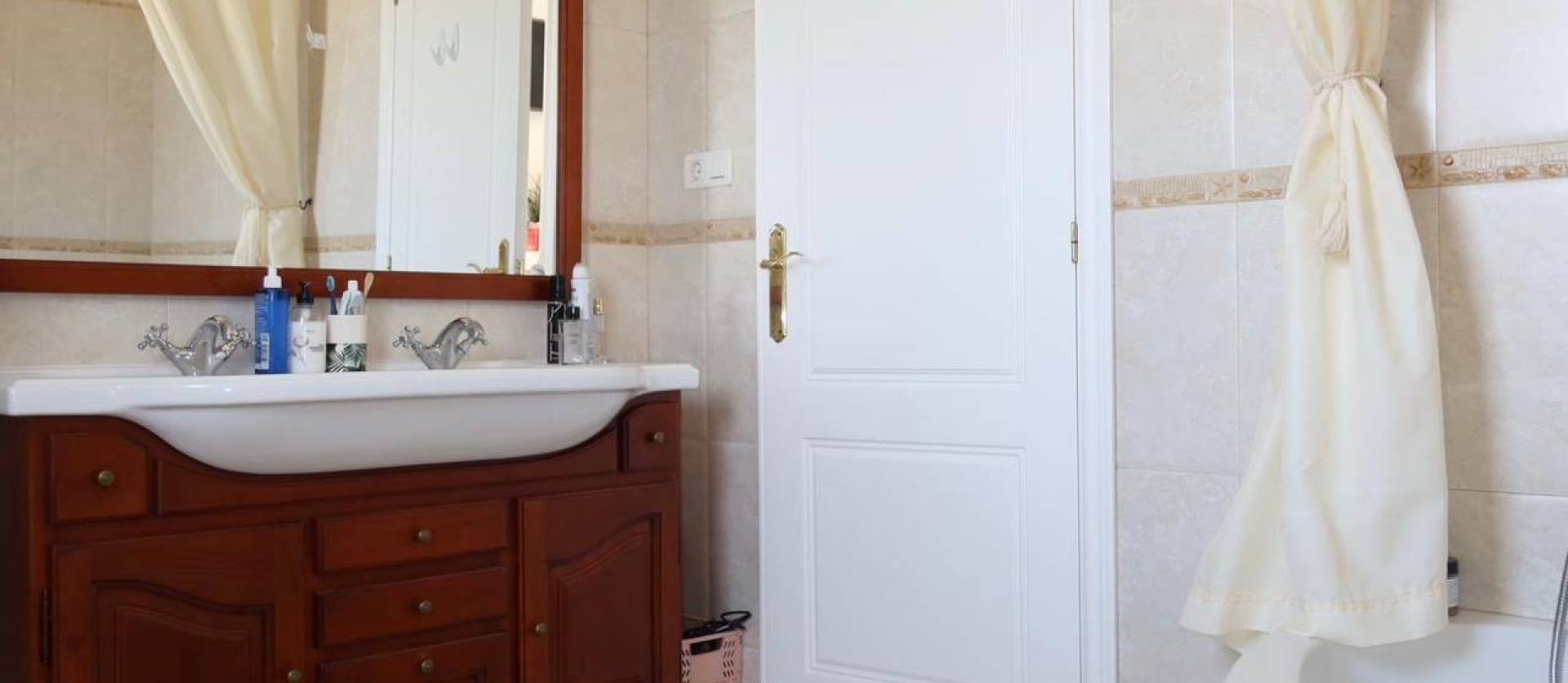 Sale - Villa - Orihuela