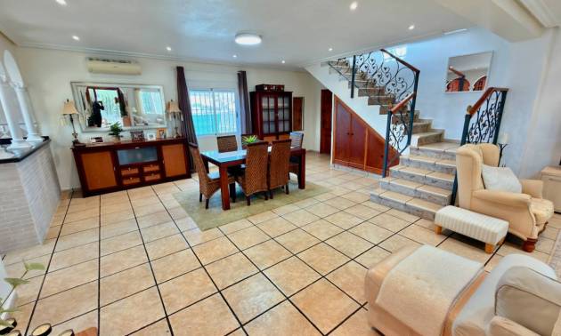 Sale - Villa - Hondón de las Nieves