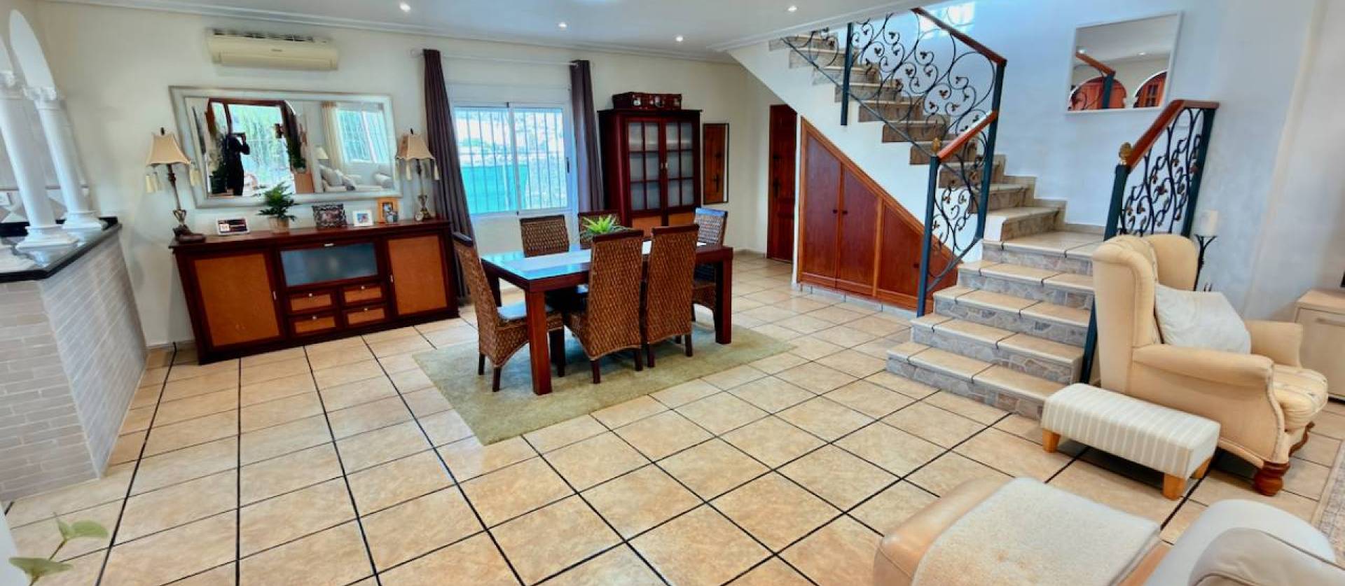 Sale - Villa - Hondón de las Nieves