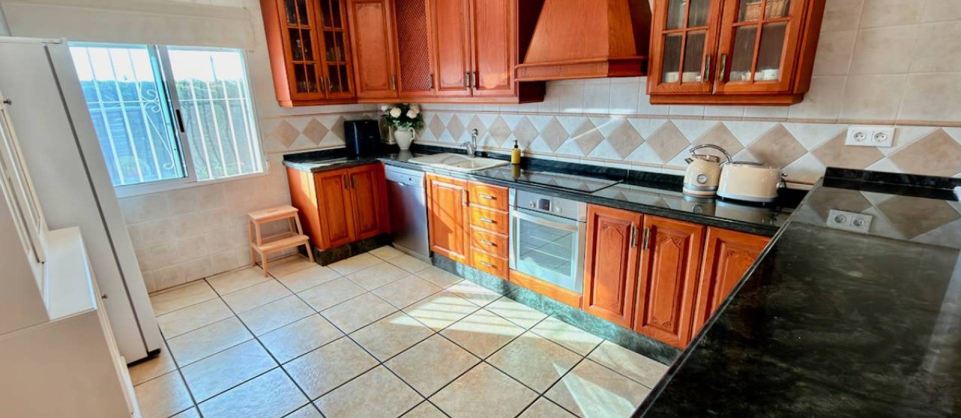 Sale - Villa - Hondón de las Nieves