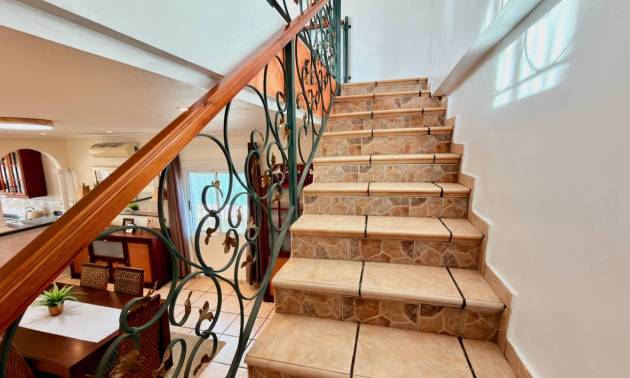 Sale - Villa - Hondón de las Nieves