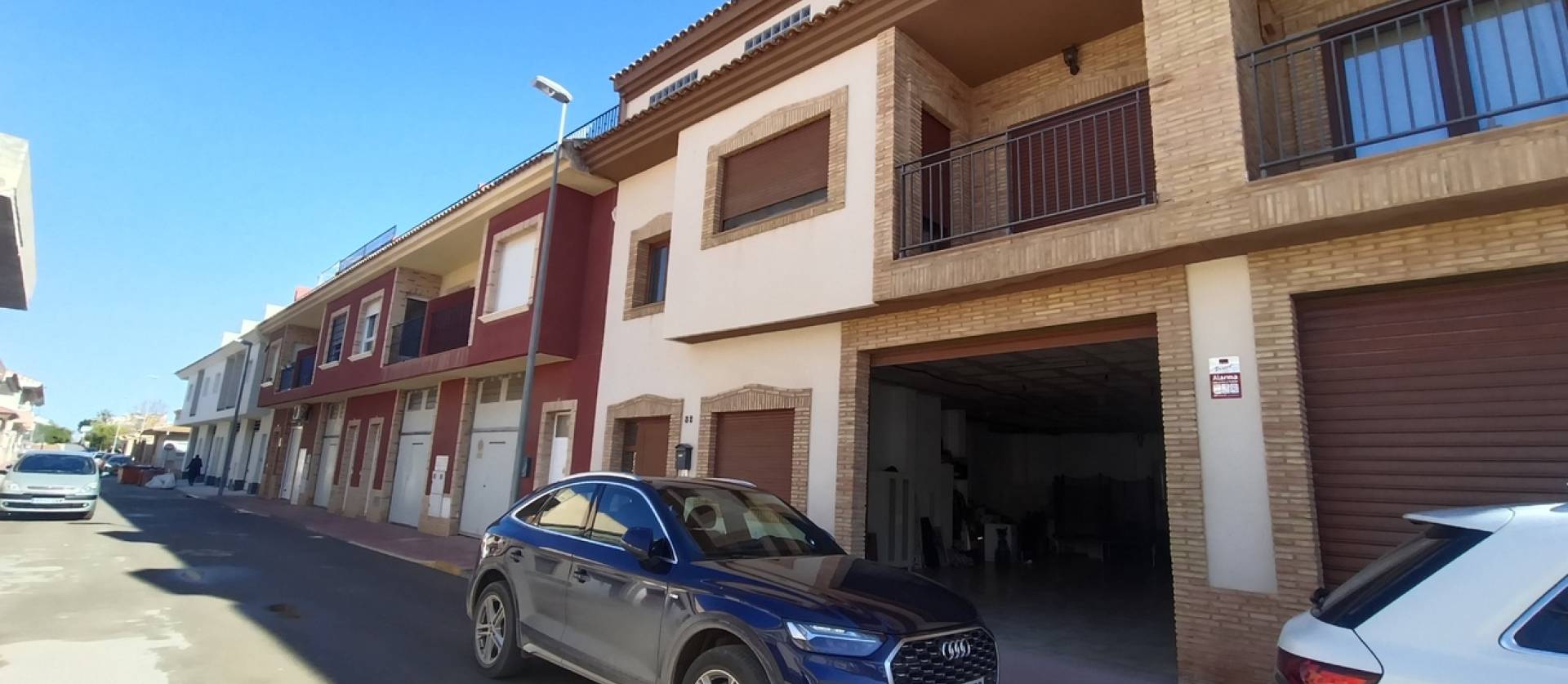 Sale - Townhouse - Roldan