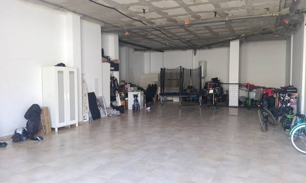 Sale - Townhouse - Roldan