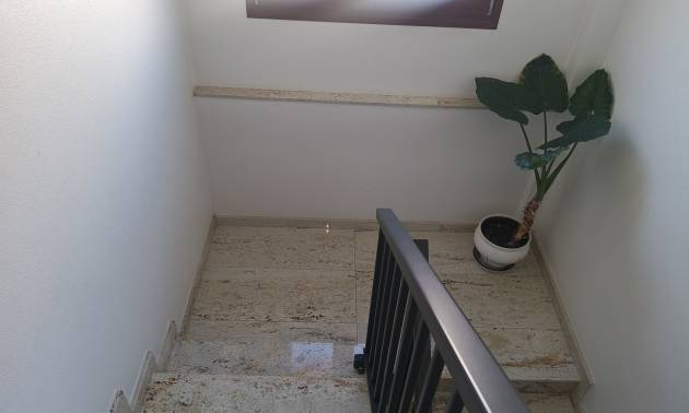 Sale - Townhouse - Roldan