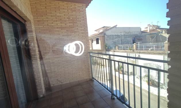 Sale - Townhouse - Roldan