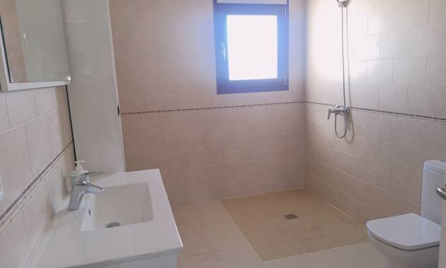 Sale - Townhouse - Roldan