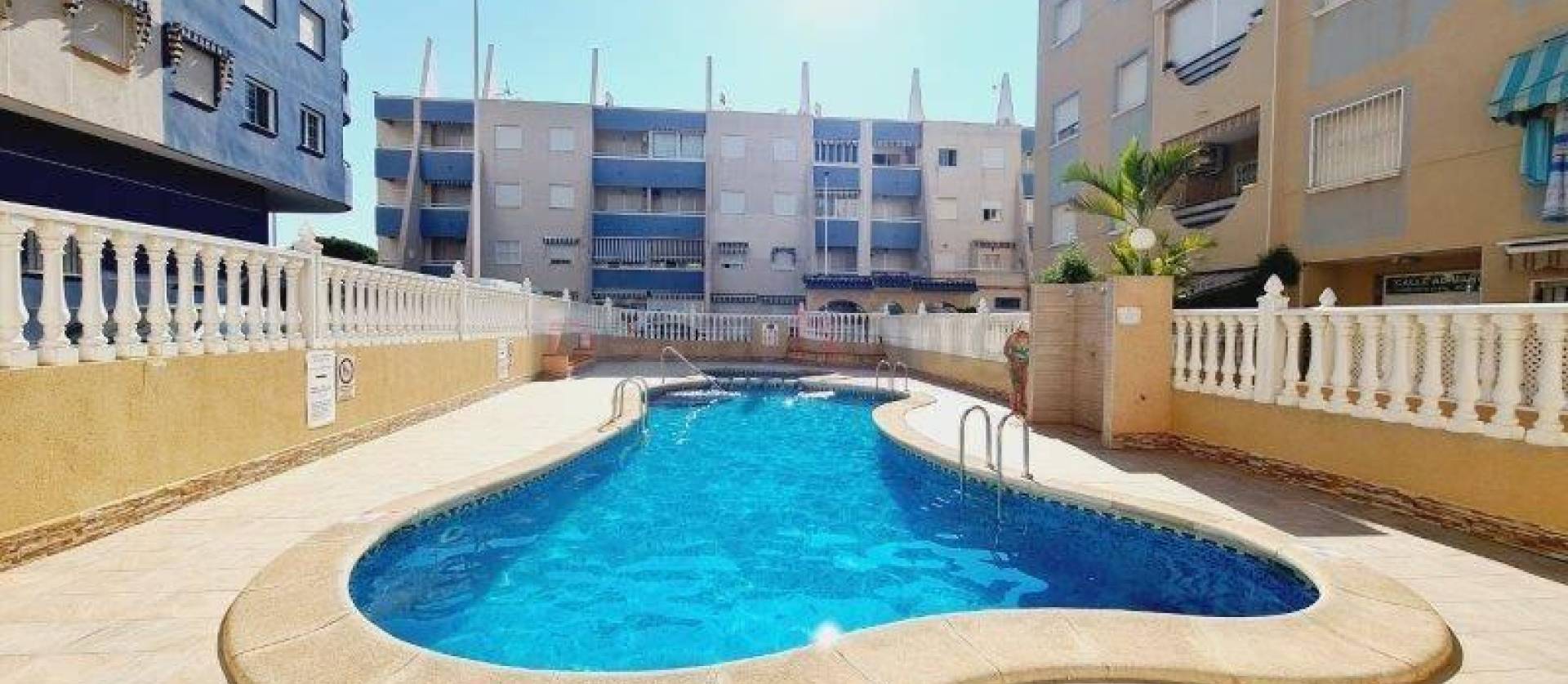 Sale - Ground Floor - Torrevieja - La Mata pueblo
