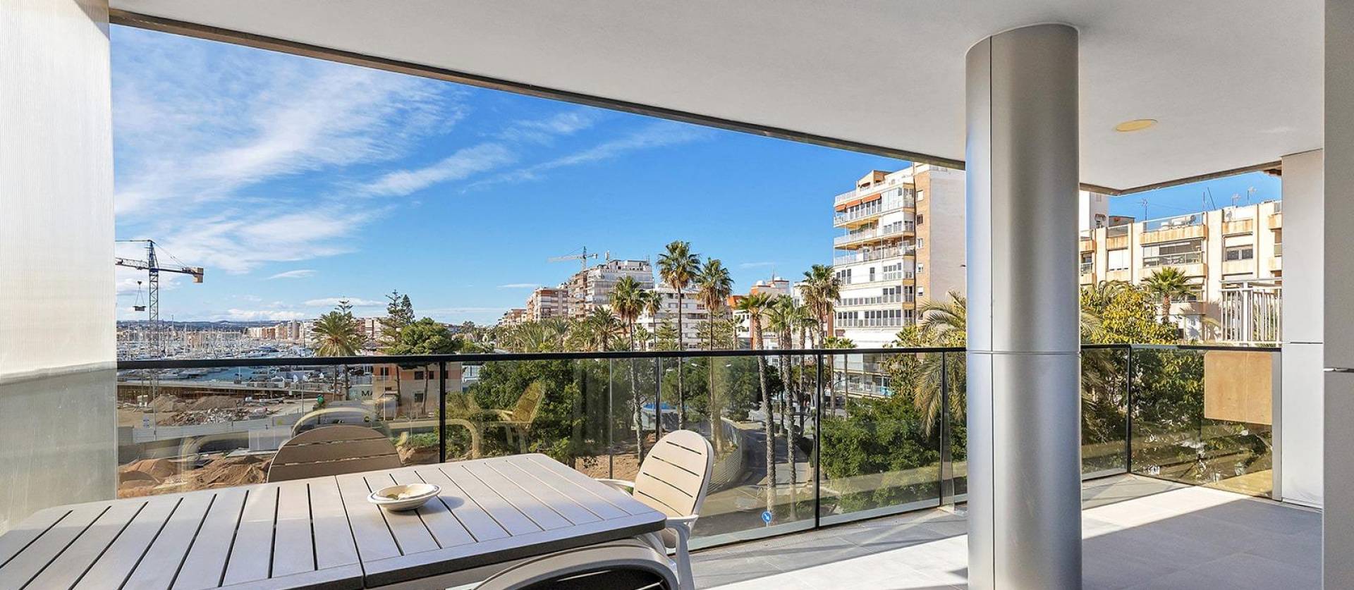 Sale - Apartment - Torrevieja - Paseo maritimo
