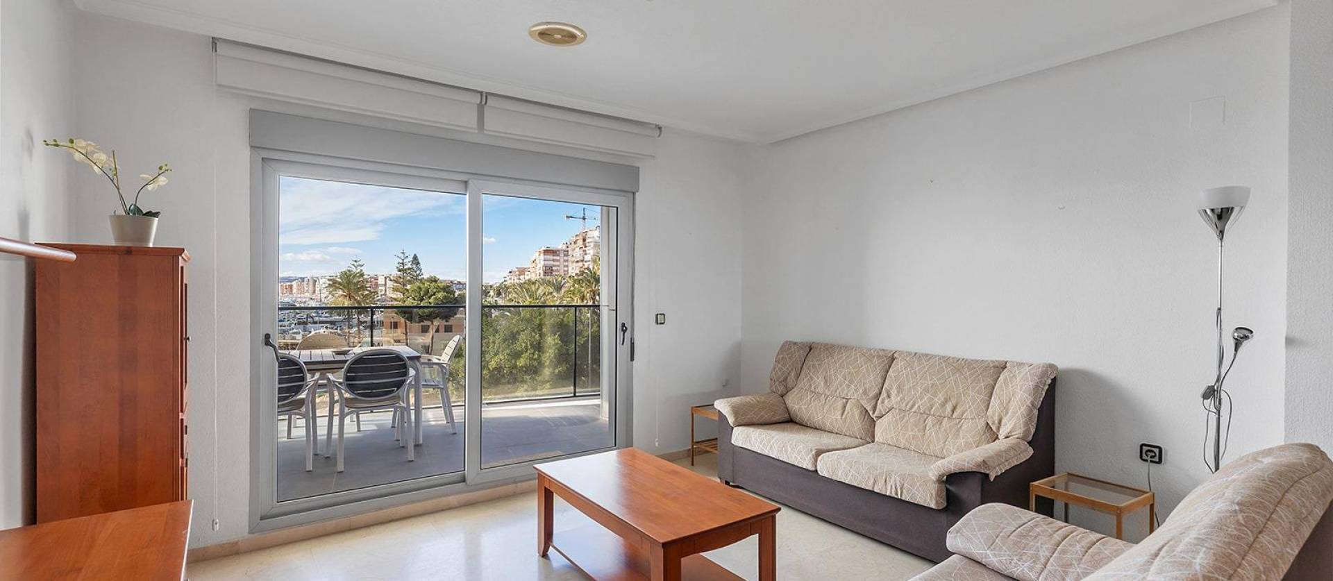Sale - Apartment - Torrevieja - Paseo maritimo