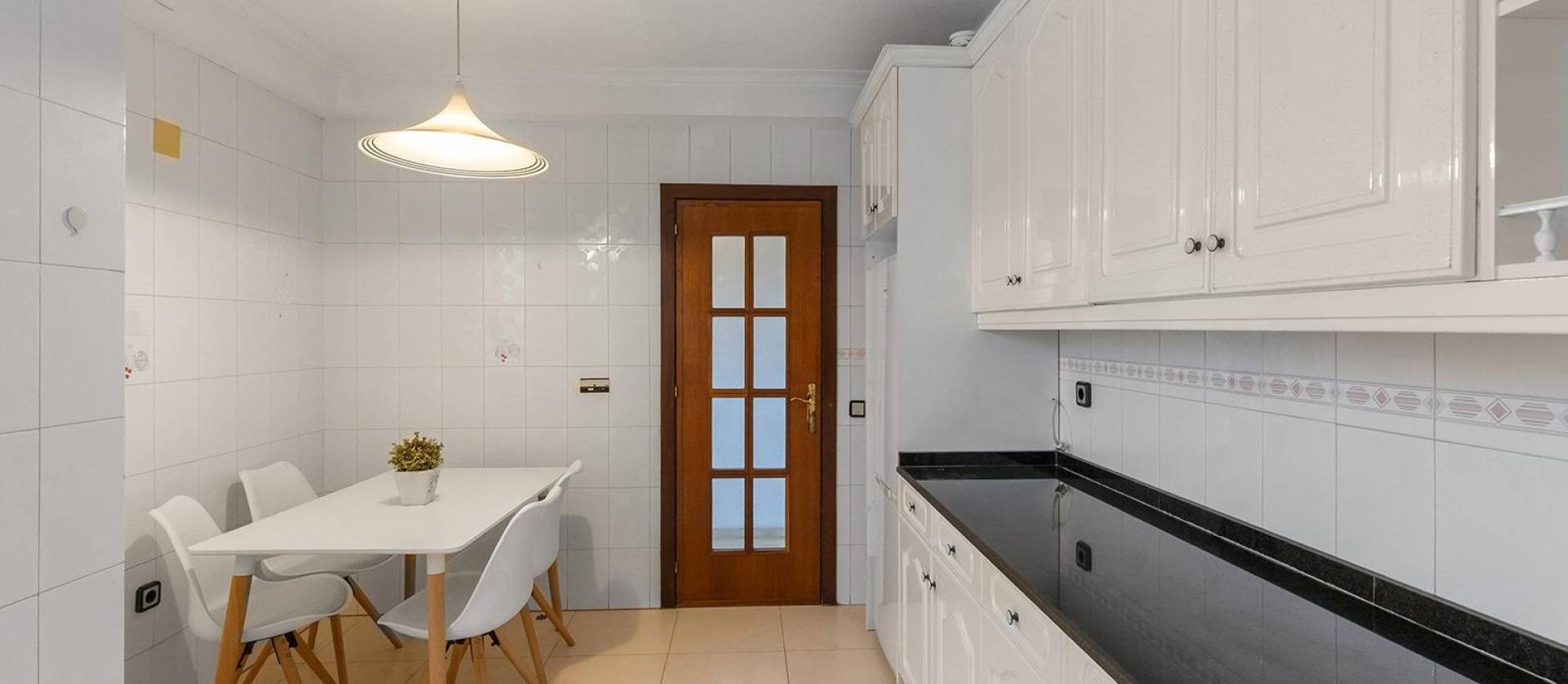 Sale - Apartment - Torrevieja - Paseo maritimo