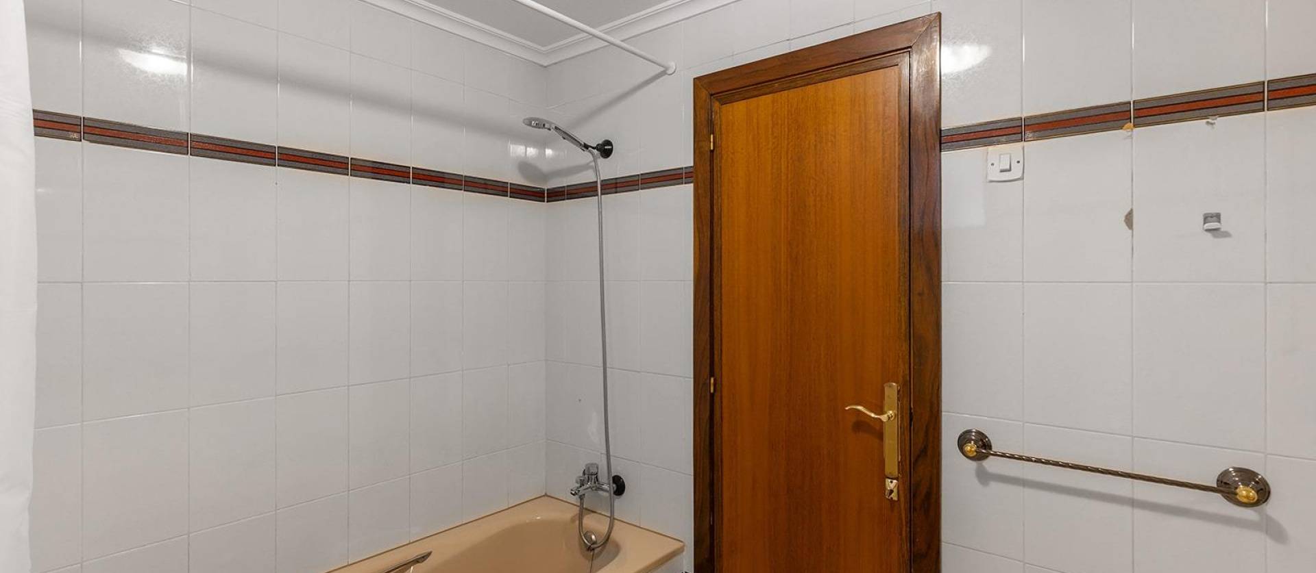 Sale - Apartment - Torrevieja - Paseo maritimo