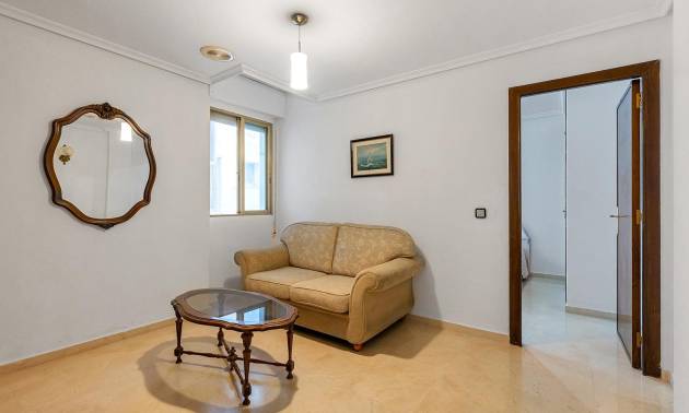 Sale - Apartment - Torrevieja - Paseo maritimo