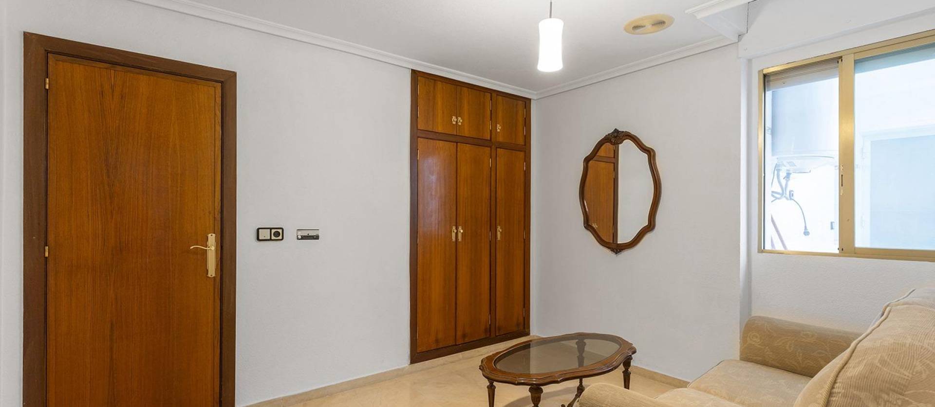 Sale - Apartment - Torrevieja - Paseo maritimo