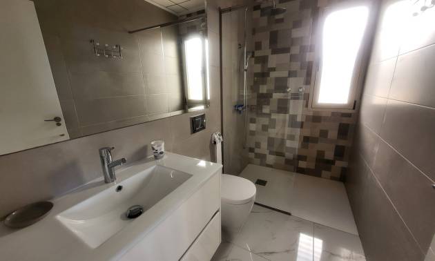 Bestaande woningen - Villa - Villamartin - Villamartín