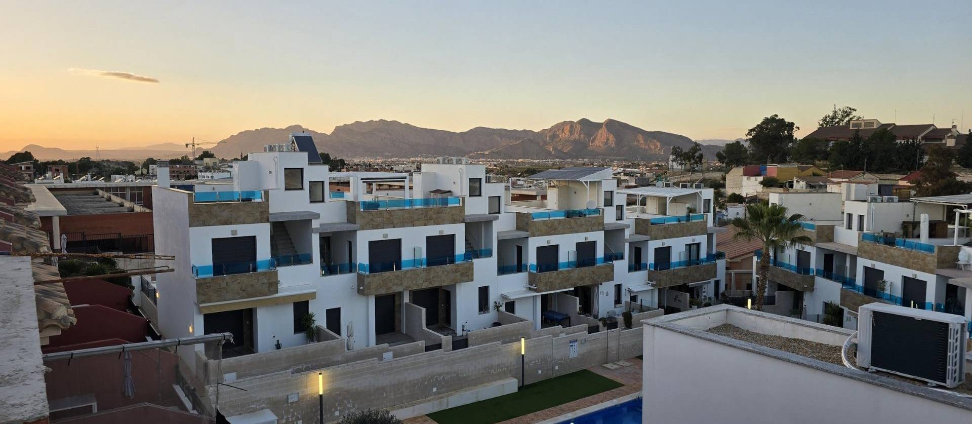 Nueva construcción  - Adosado - Bigastro - pueblo