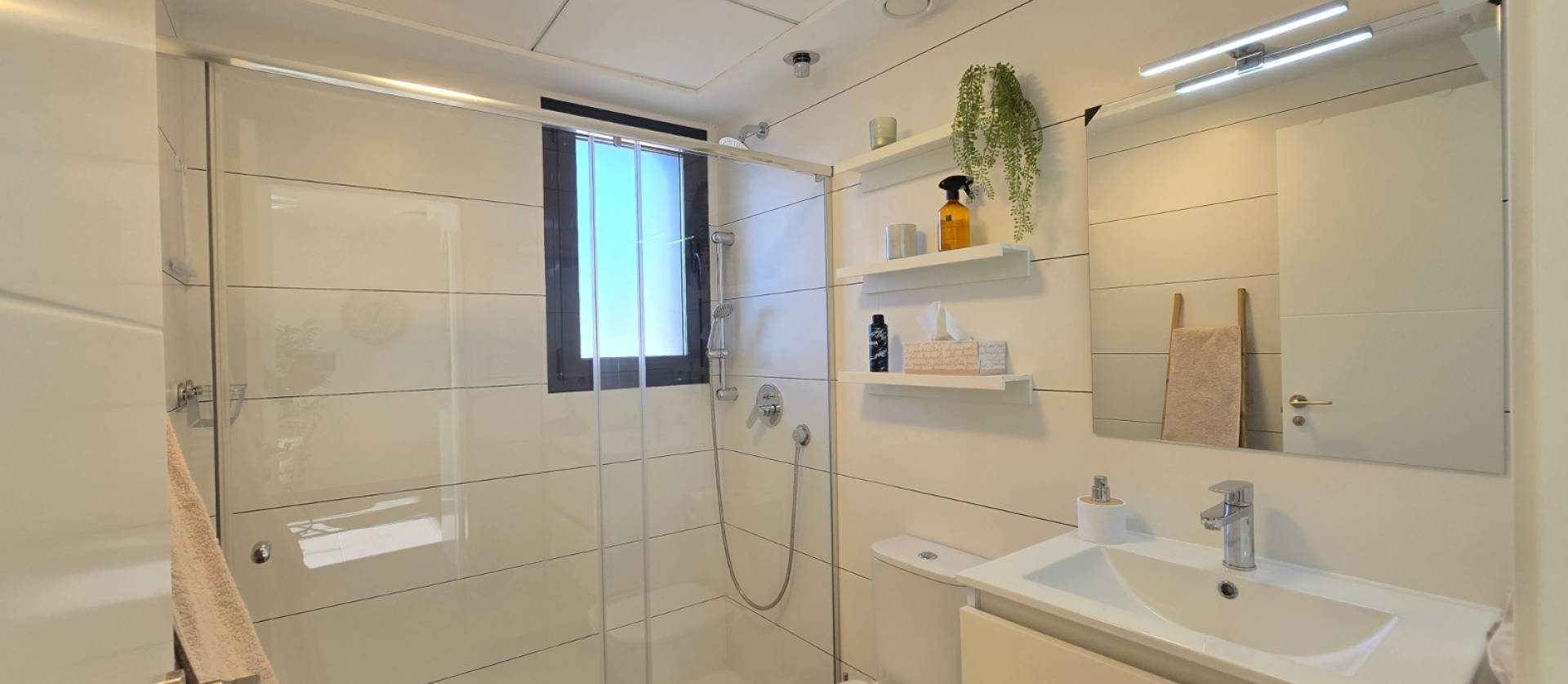 Sale - Apartment / Flat * - Orihuela Costa - Villamartín *