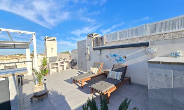 Sale - Apartment / Flat * - Orihuela Costa - Villamartín *