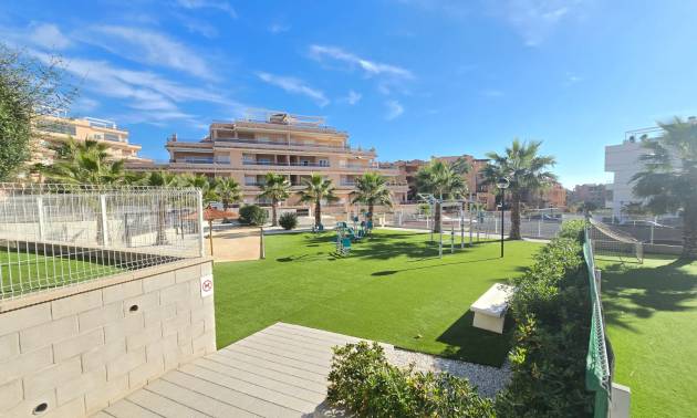 Sale - Apartment / Flat * - Orihuela Costa - Villamartín *