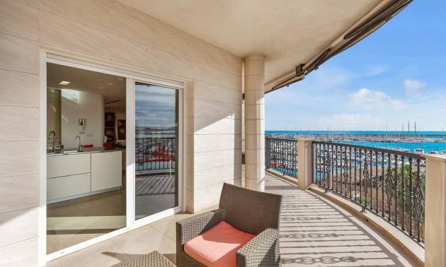 Venta - Apartment - Torrevieja - Paseo maritimo