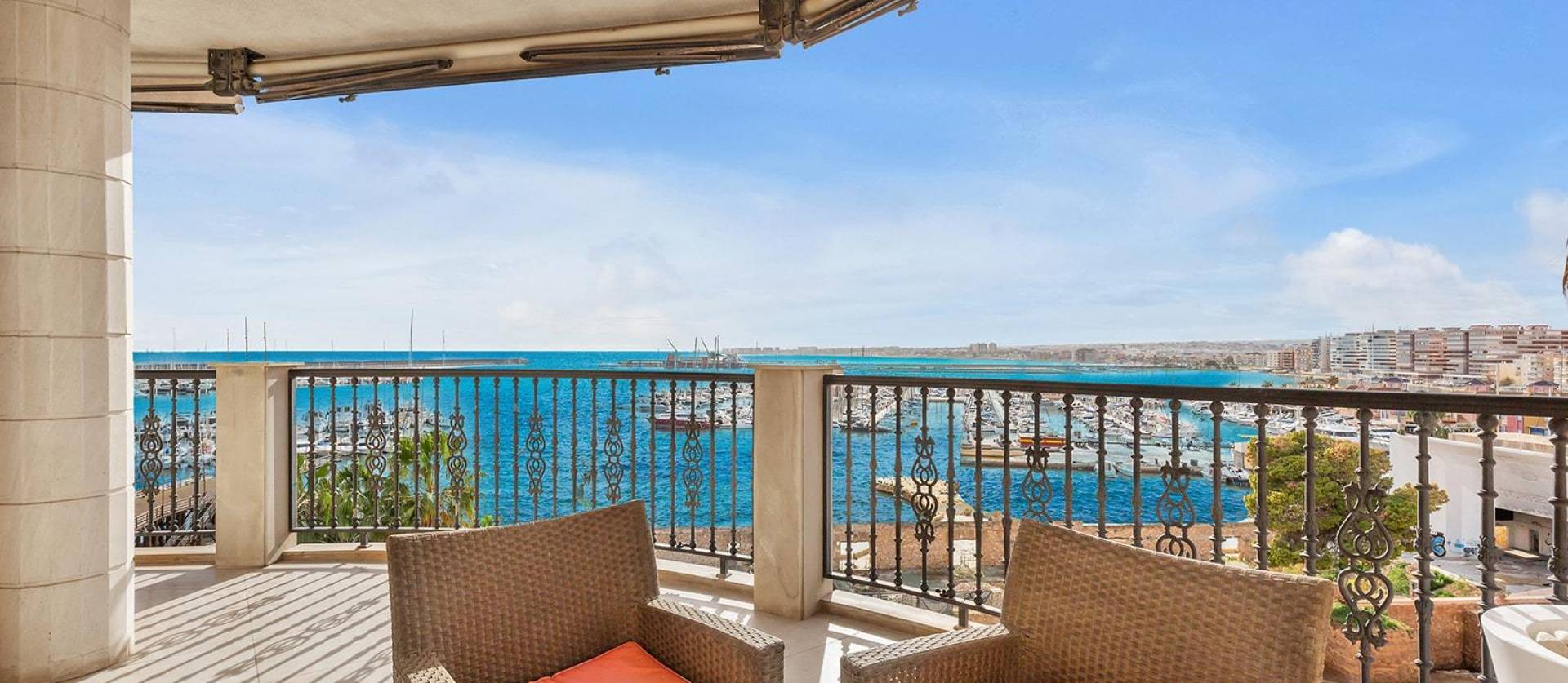 Venta - Apartment - Torrevieja - Paseo maritimo