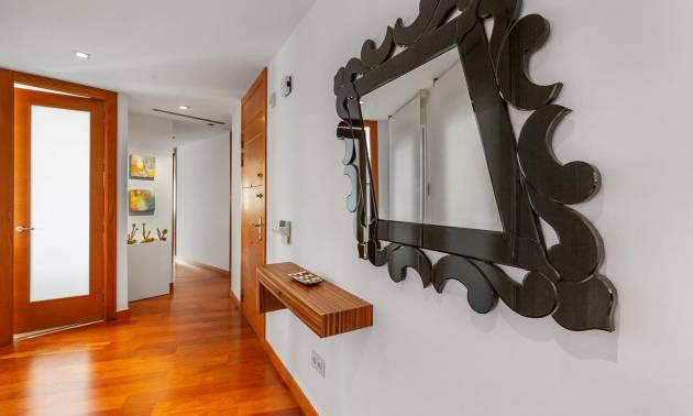 Venta - Apartment - Torrevieja - Paseo maritimo