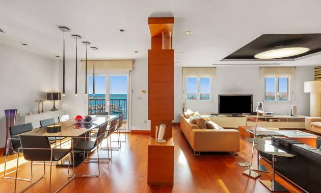 Venta - Apartment - Torrevieja - Paseo maritimo