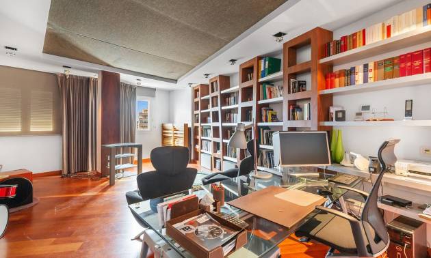 Venta - Apartment - Torrevieja - Paseo maritimo