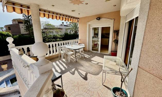 Bestaande woningen - Villa - Benferri