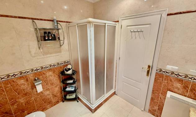 Bestaande woningen - Villa - Benferri