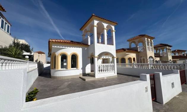 Sale - Villa - Algorfa