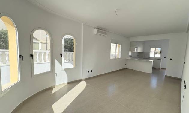 Sale - Villa - Algorfa