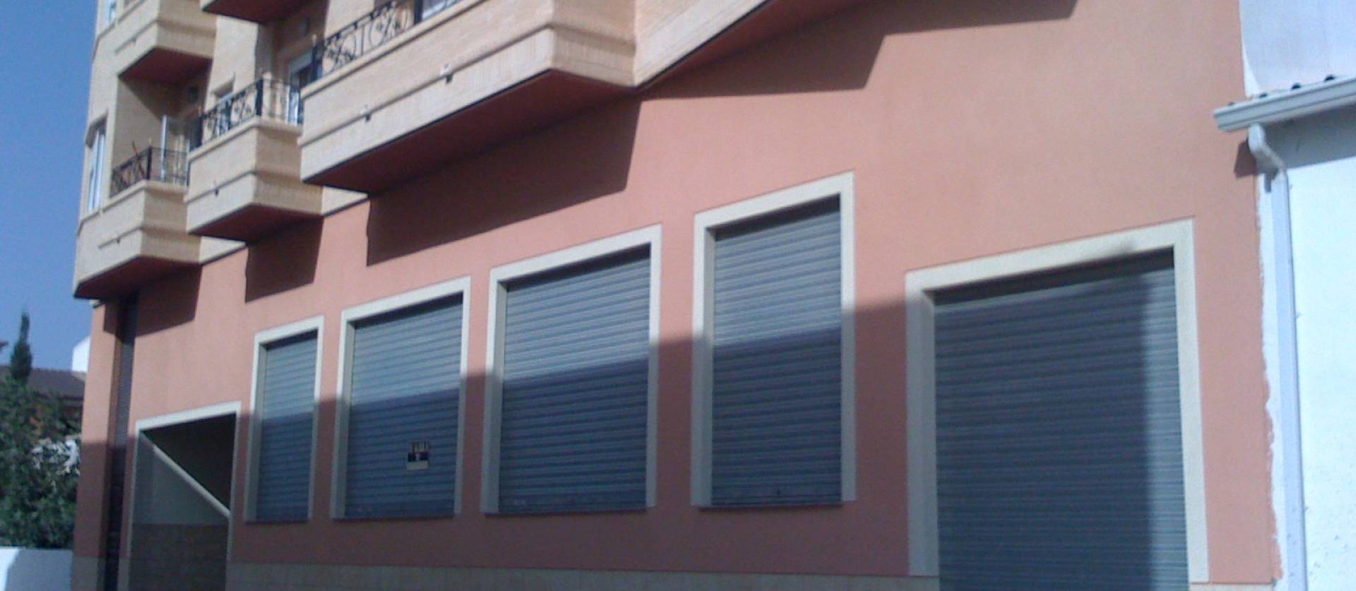 Revente - Commercial - Los Montesinos