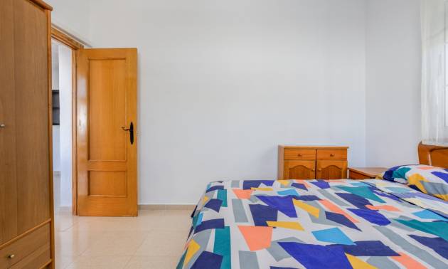 Sale - Villa - Torrevieja - Urbanización San Luis