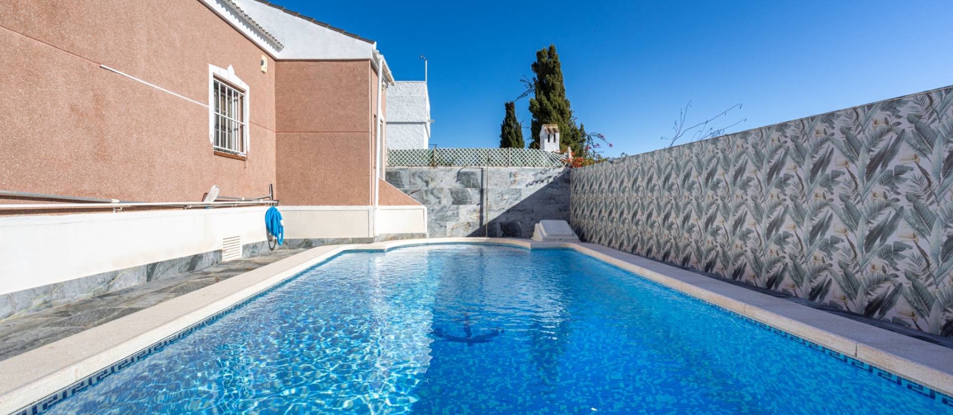 Sale - Villa - Torrevieja - Urbanización San Luis
