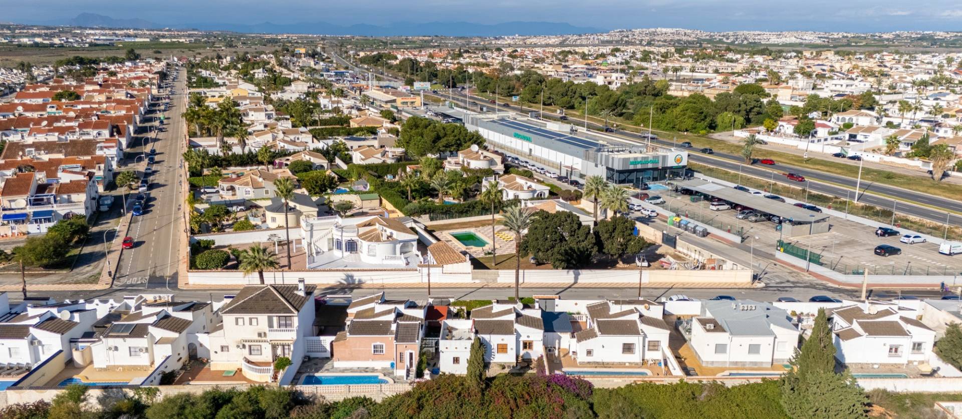 Sale - Villa - Torrevieja - Urbanización San Luis