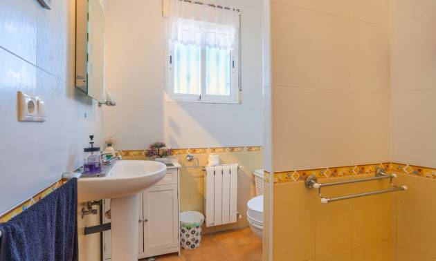 Sale - Finca Country Property - La Zarza